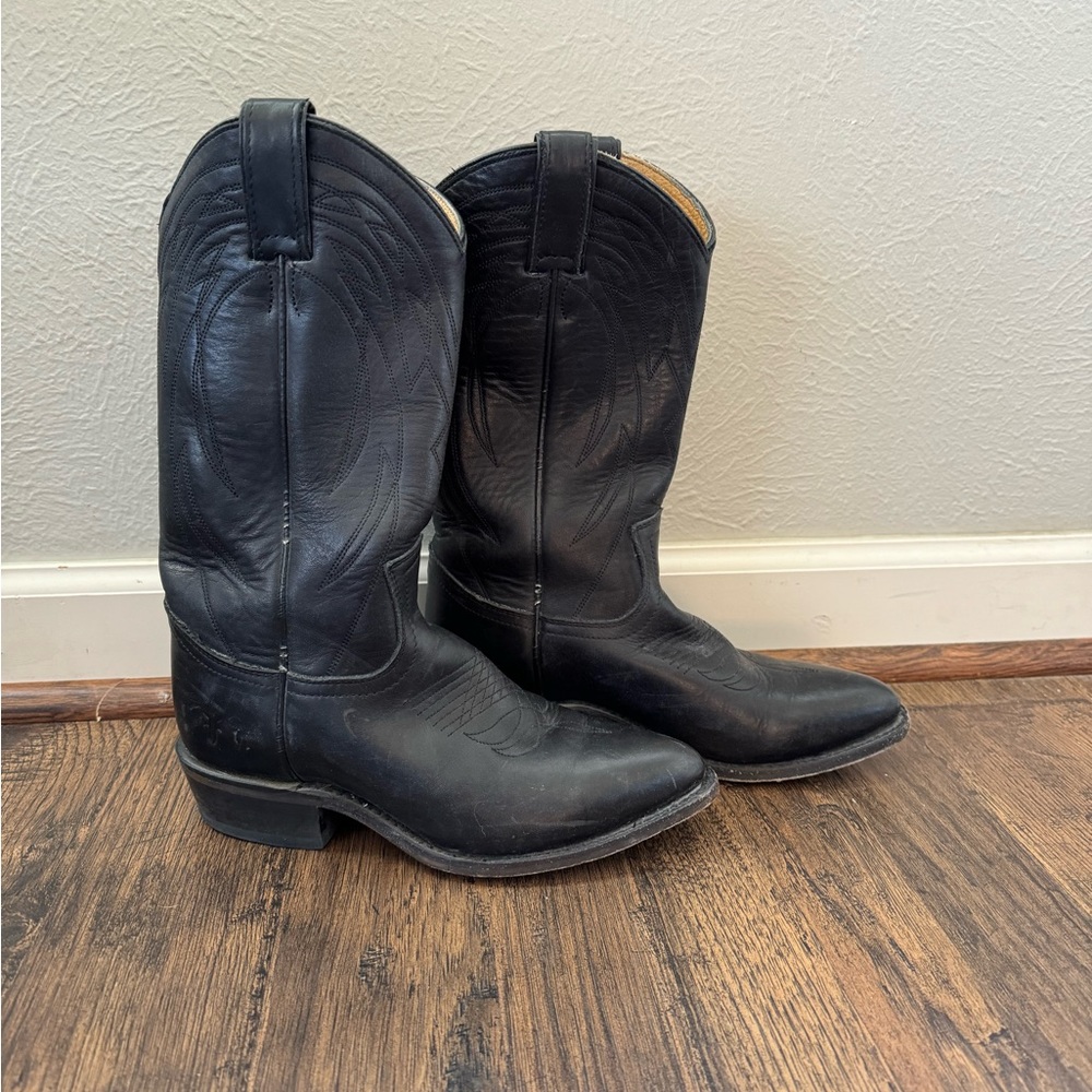 Frye black cowboy boots. Size 7.5